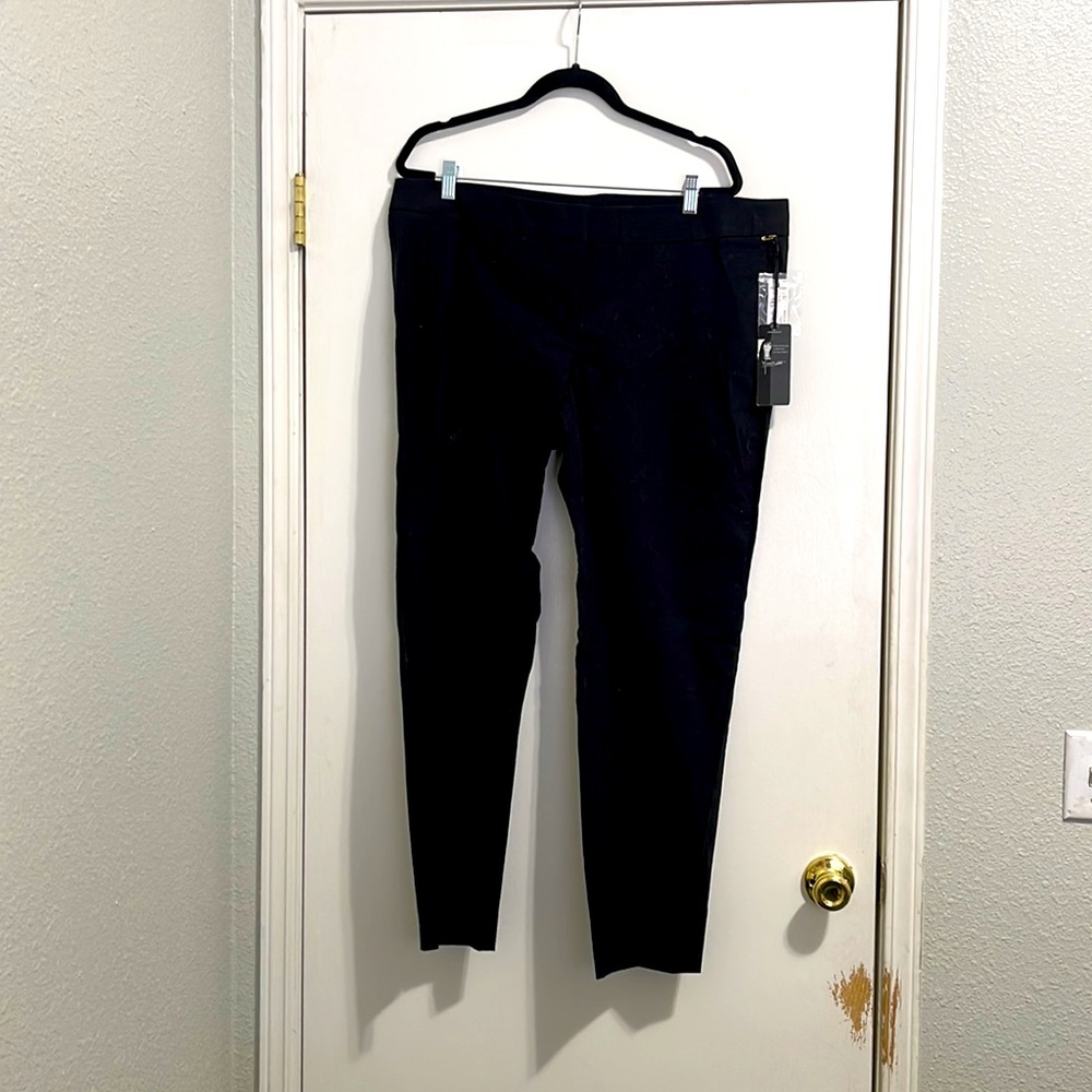 Black Bisou Bisou Skinny Stretch Pants Size 18